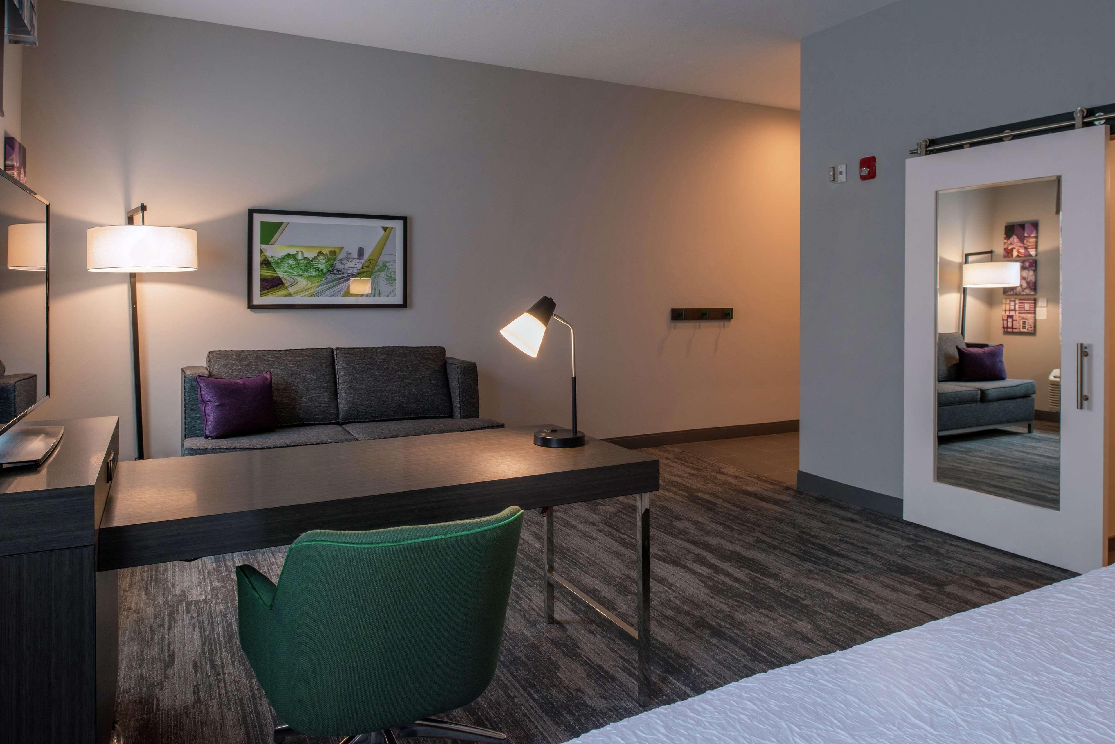 Hampton Inn & Suites Winston-Salem Downtown Buitenkant foto