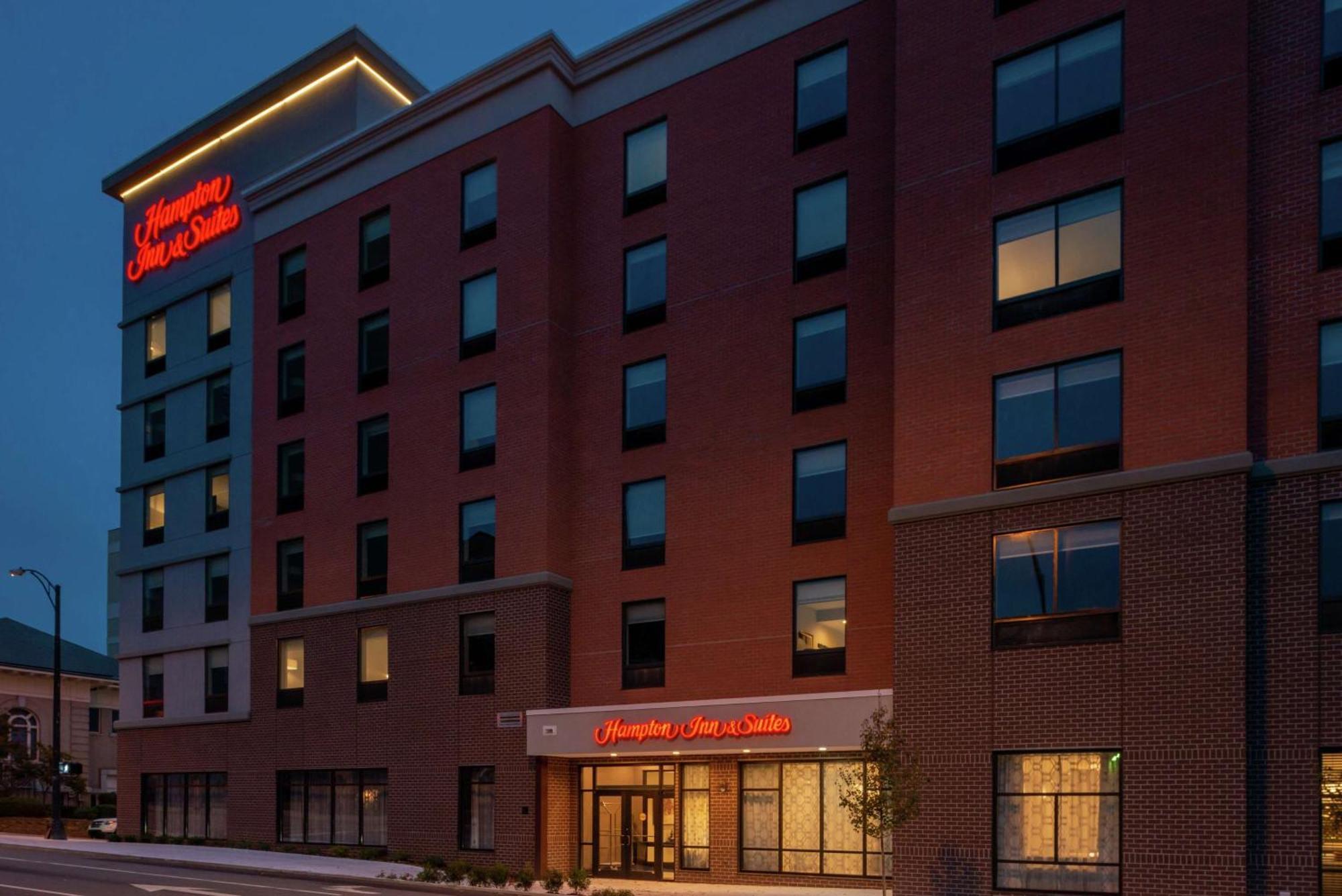 Hampton Inn & Suites Winston-Salem Downtown Buitenkant foto