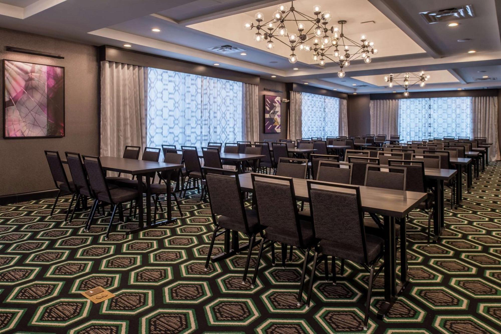 Hampton Inn & Suites Winston-Salem Downtown Buitenkant foto