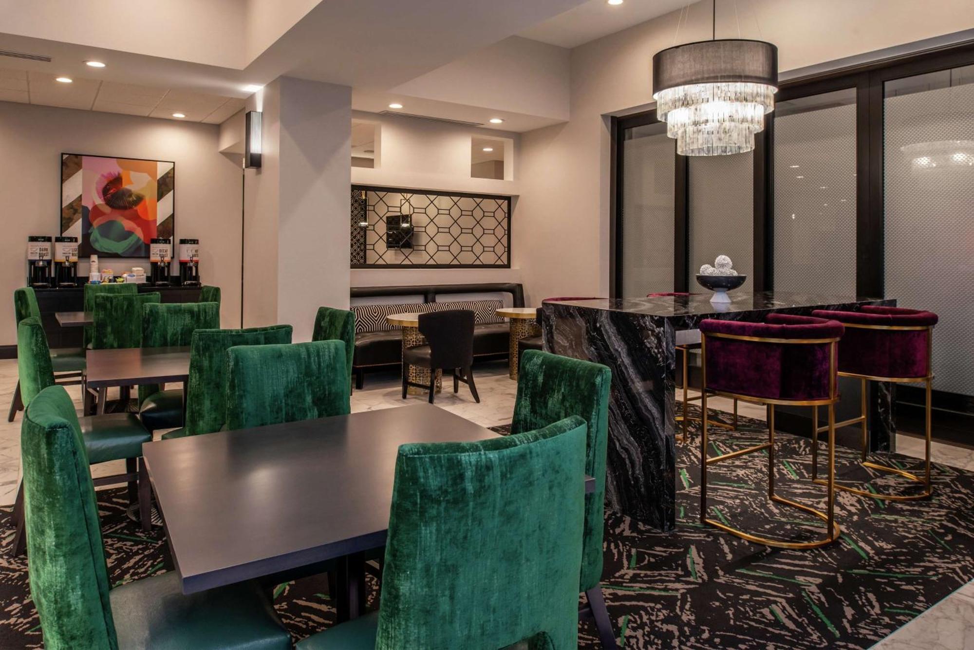 Hampton Inn & Suites Winston-Salem Downtown Buitenkant foto